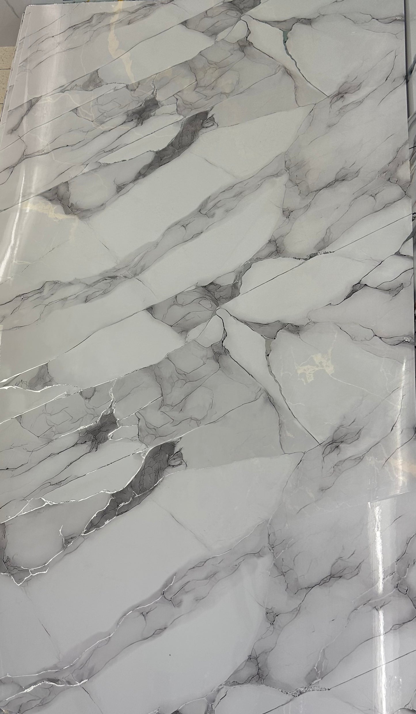PVC Wandpaneele 260x122cm - 55 Farben verfügbar - 3mm stark